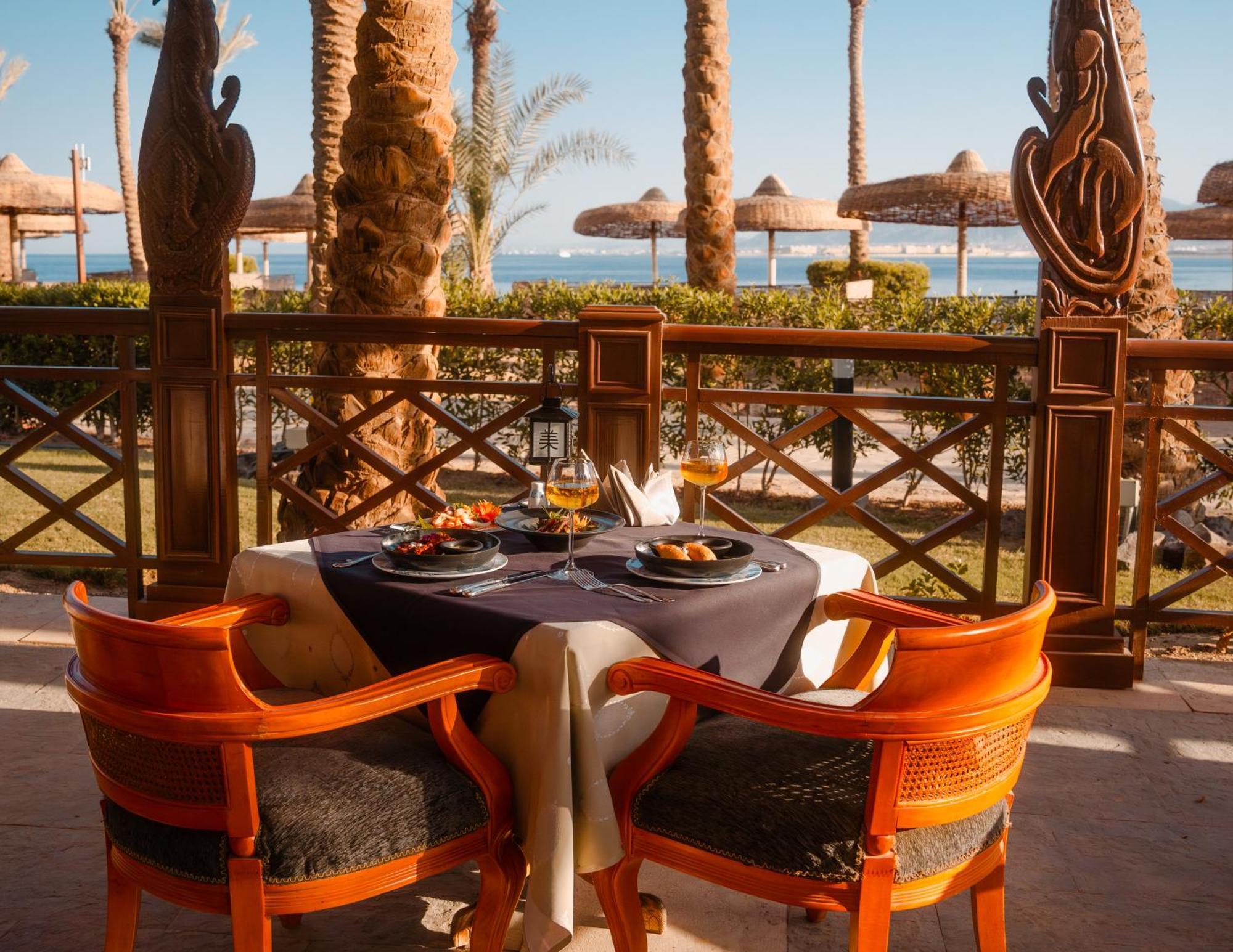 Palm Royale Resort - Soma Bay Exterior photo